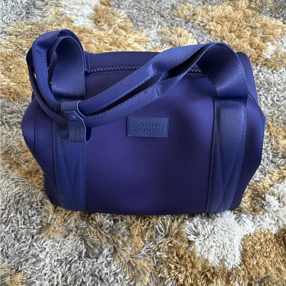 Dagne Dover-MEDIUM LANDON NEOPRENE CARRYALL BAG, Storm Color. NWOT. - Picture 2 of 9